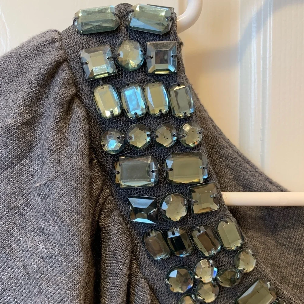 Grey top - rhinestones embellished - Rhaphsody - Picture 3 of 8